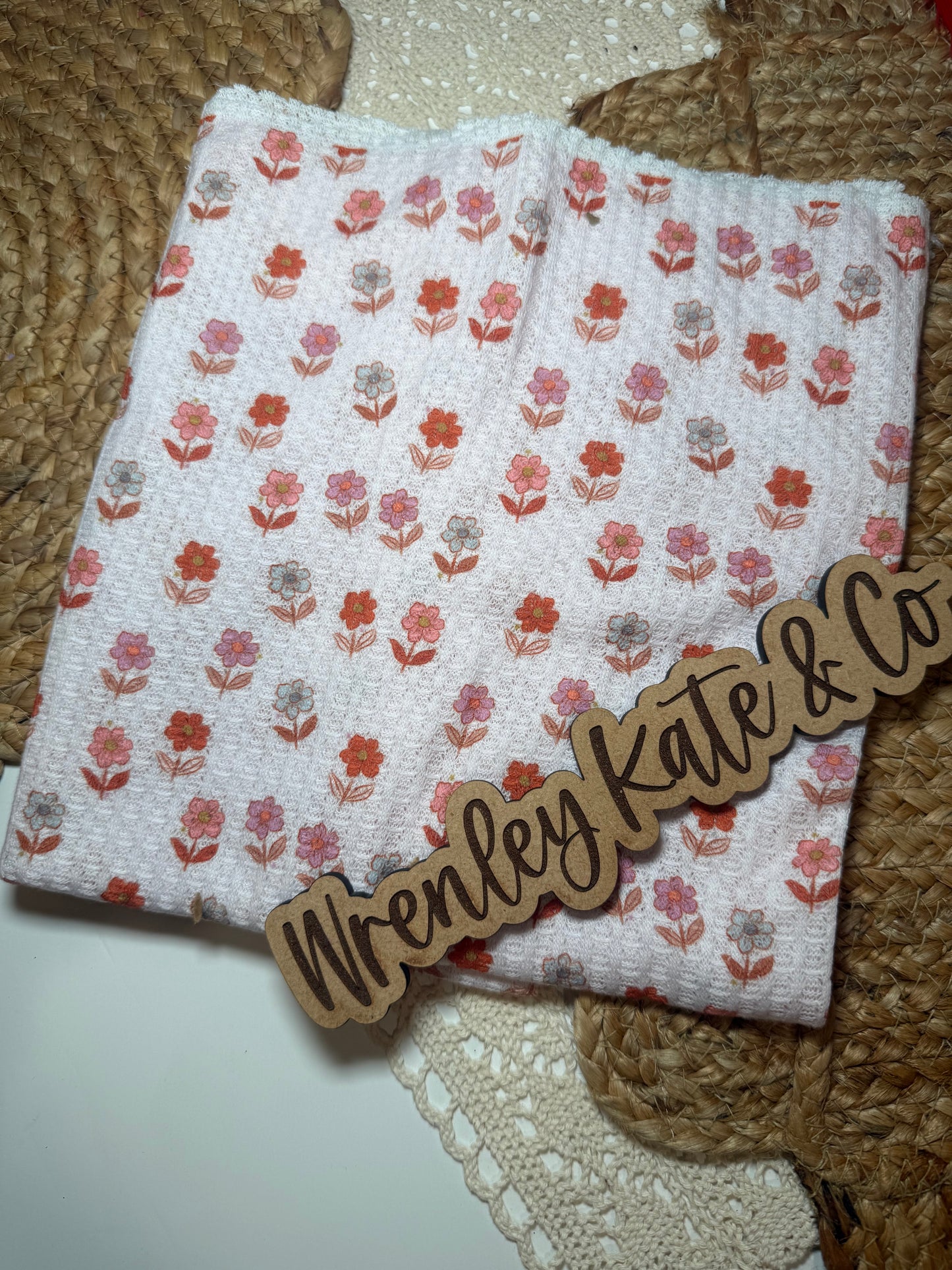 Neutral waffle floral